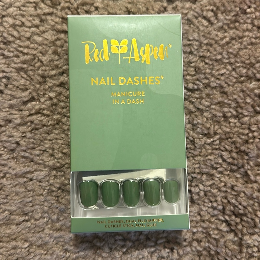 Red aspen nail dash